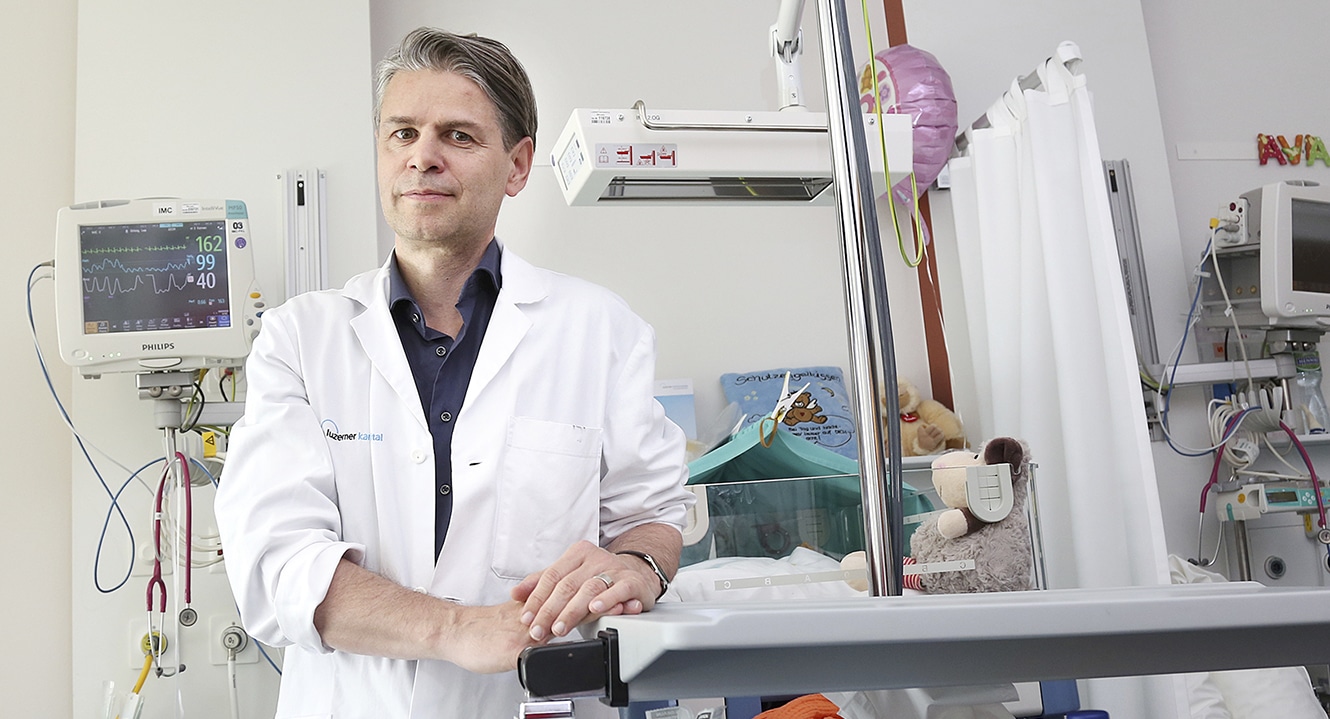 Dr. Markus Hodel, Chefarzt Geburtszentrum und Fetomaternale Medizin Frauenklinik Luzern sowie Co-Leiter Perinatalzentrum Luzern